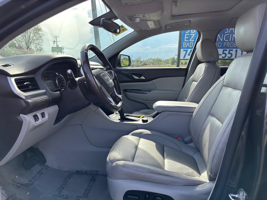 2017 GMC Acadia Image 10