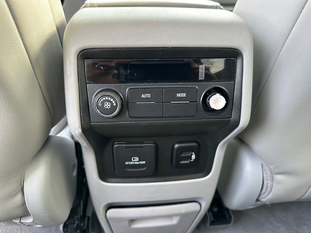 2017 GMC Acadia Image 13
