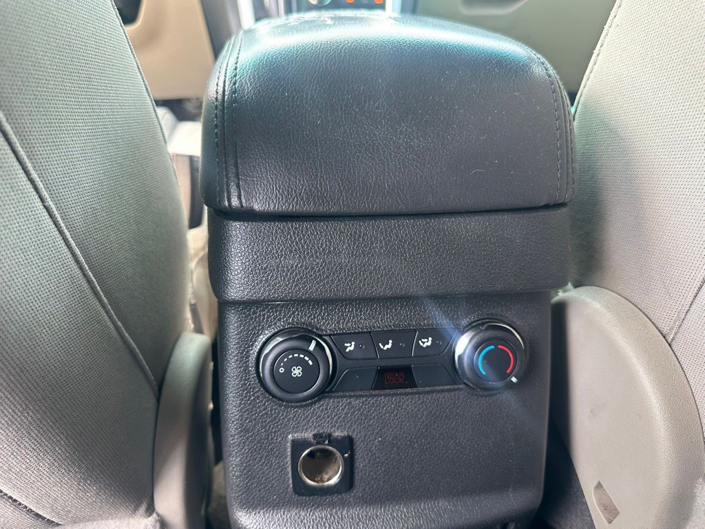 2014 Ford Explorer Image 12