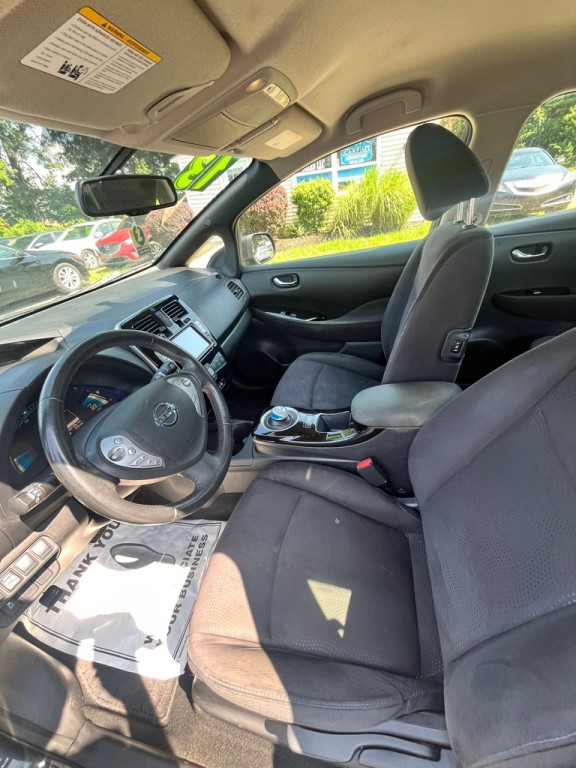 2013 Nissan Leaf Image 11