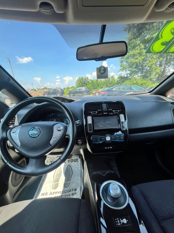 2013 Nissan Leaf Image 13