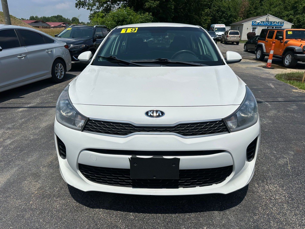 2019 Kia Rio Image 3