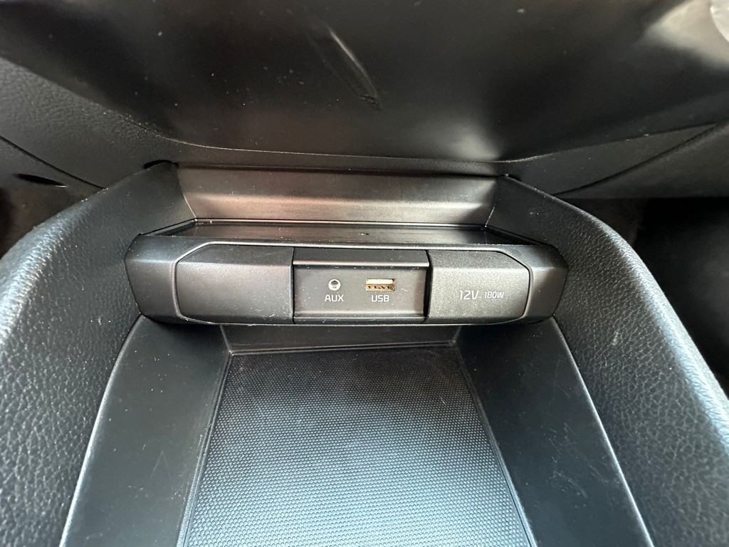 2019 Kia Rio Image 19