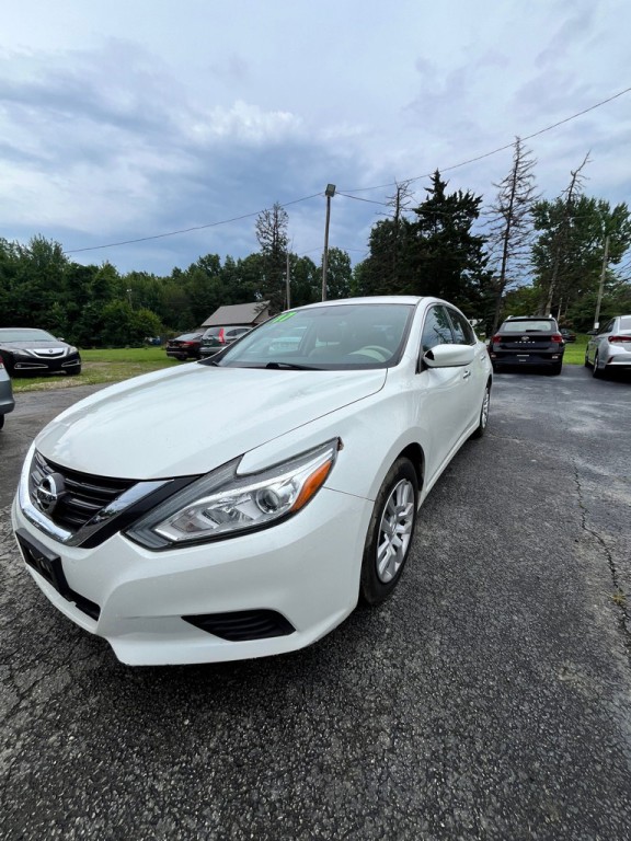 2017 Nissan Altima Image 3