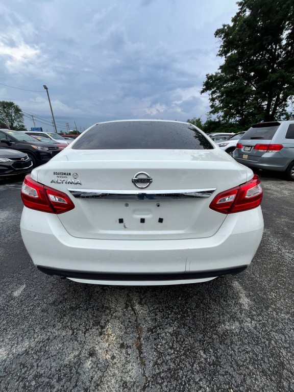 2017 Nissan Altima Image 6