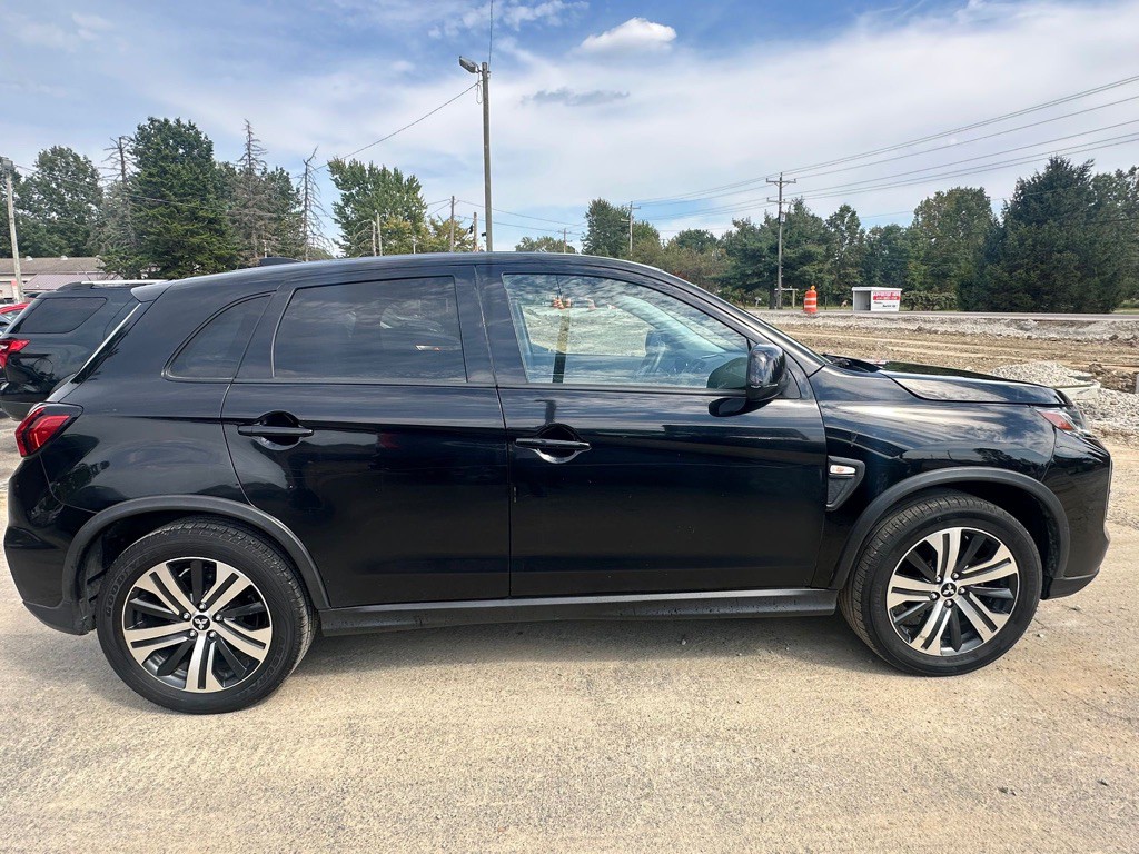 2020 Mitsubishi Outlander Image 5