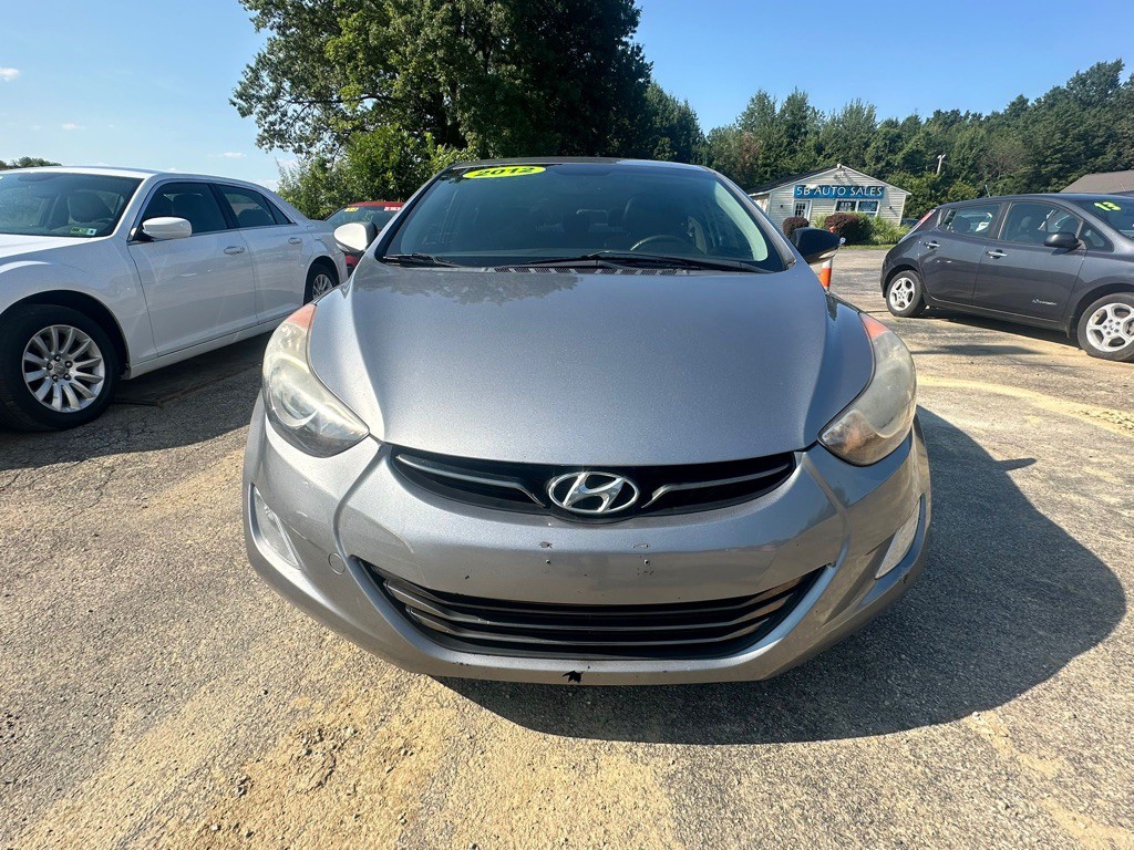 2012 Hyundai Elantra Image 2