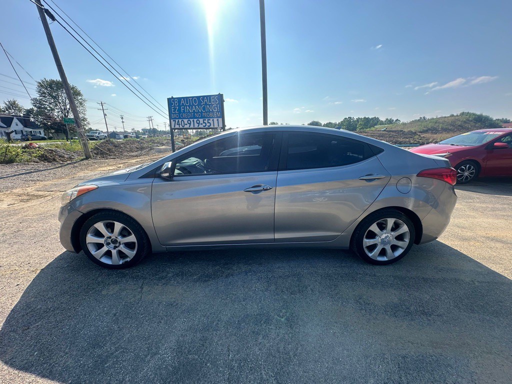 2012 Hyundai Elantra Image 9
