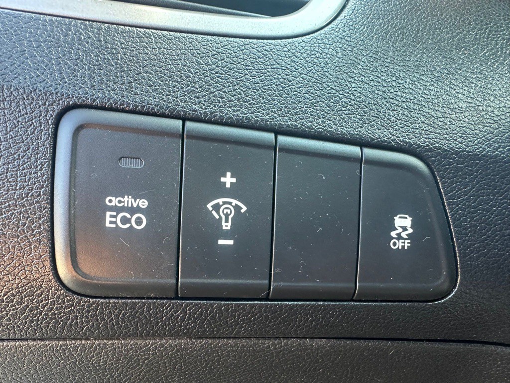 2012 Hyundai Elantra Image 12