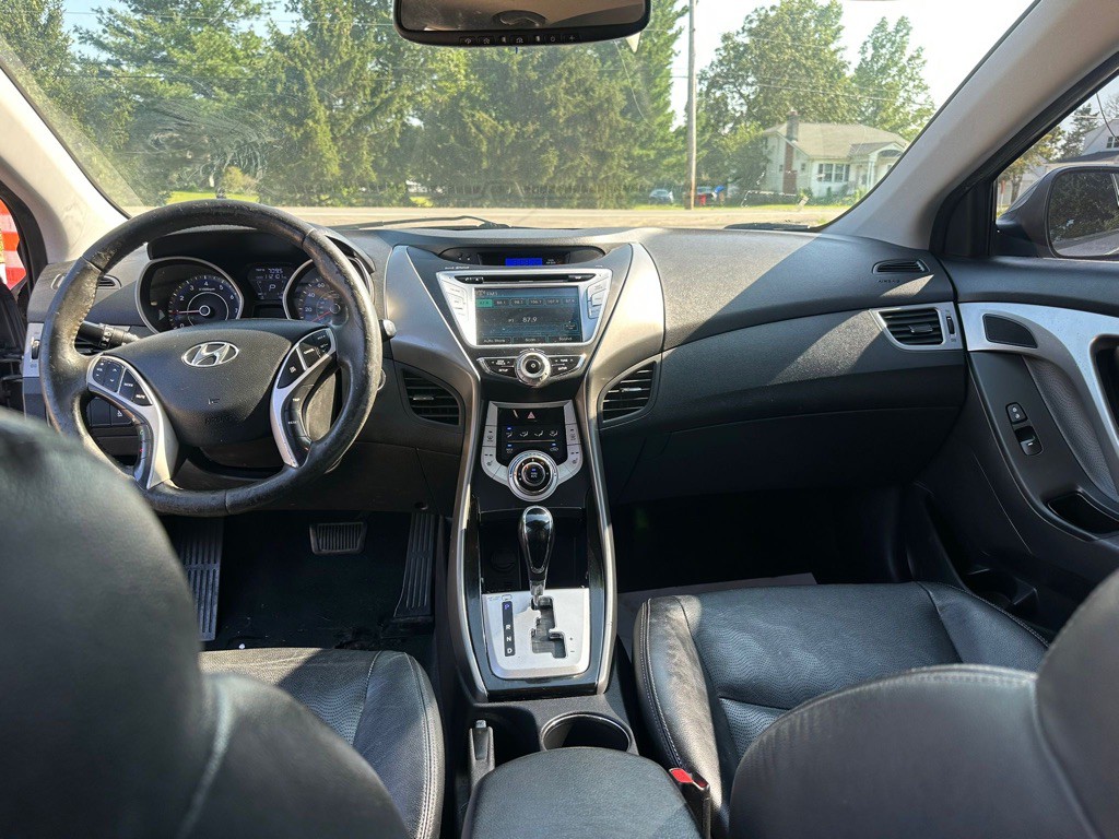 2012 Hyundai Elantra Image 14
