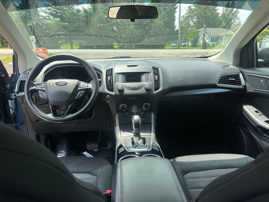 2018 Ford Edge Image 15