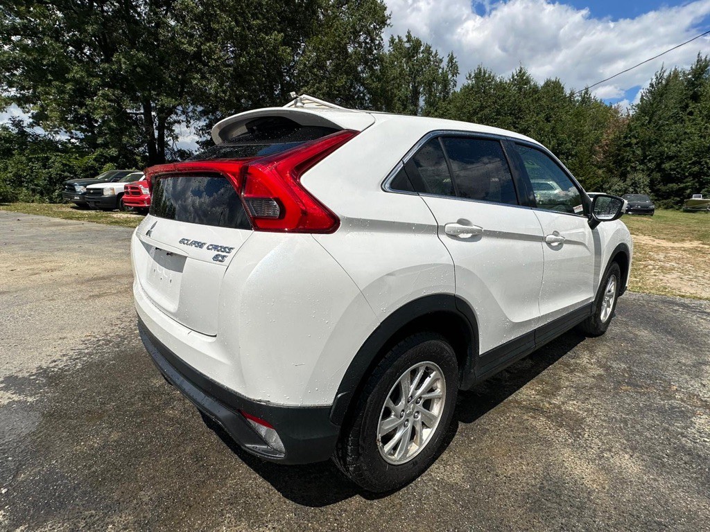 2019 Mitsubishi Eclipse Image 6