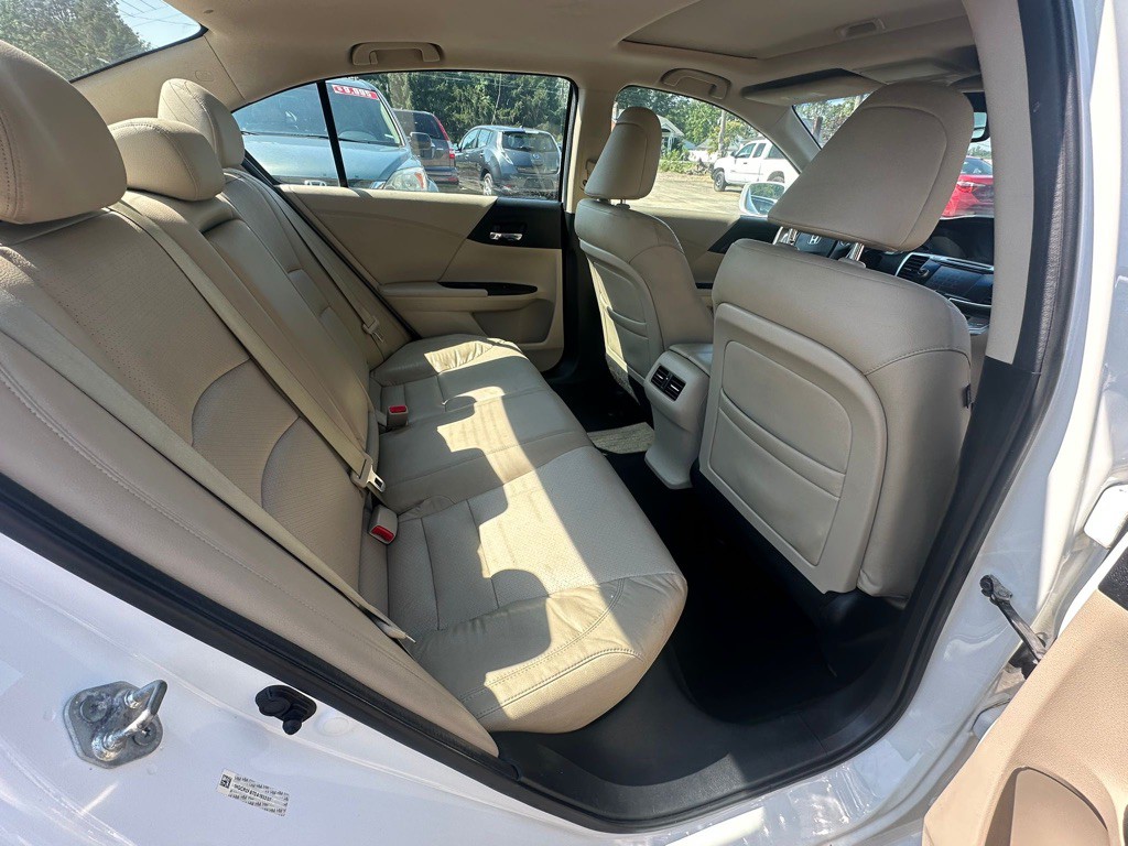2013 Honda Accord Image 8