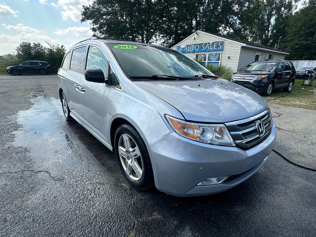 2012 Honda Odyssey Image 4