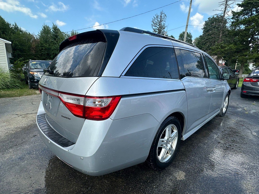 2012 Honda Odyssey Image 6