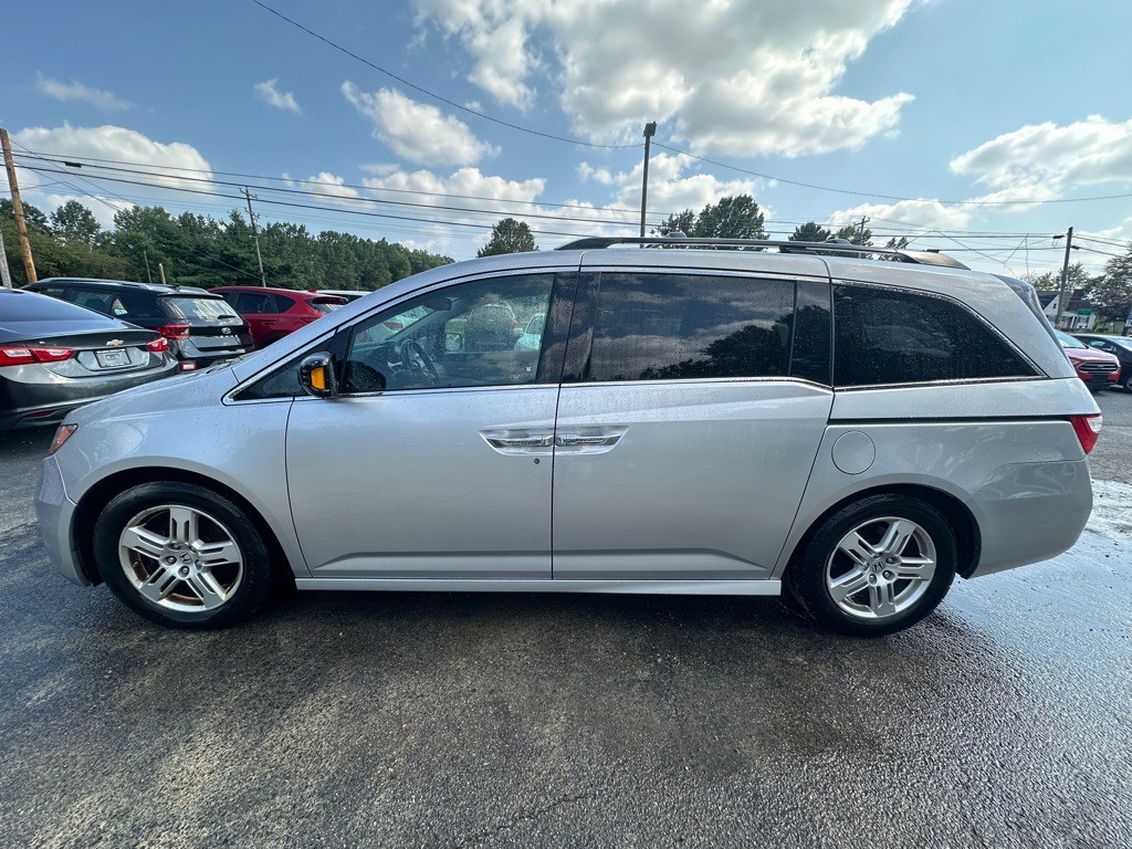 2012 Honda Odyssey Image 9