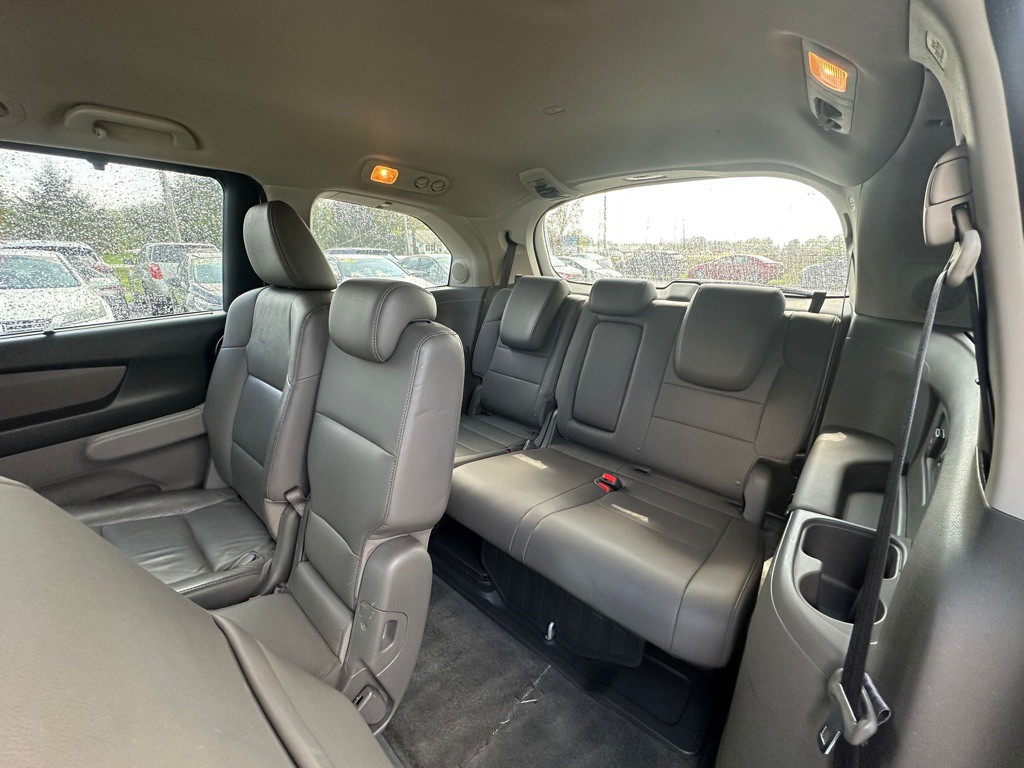 2012 Honda Odyssey Image 12