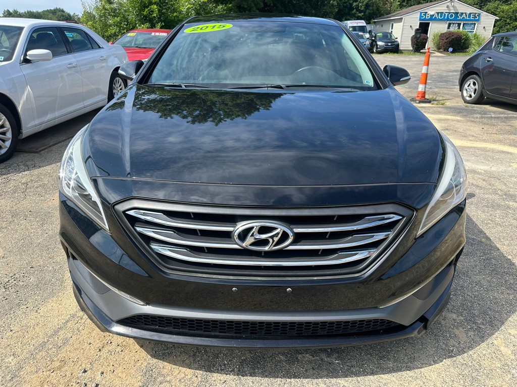 2015 Hyundai Sonata Image 2