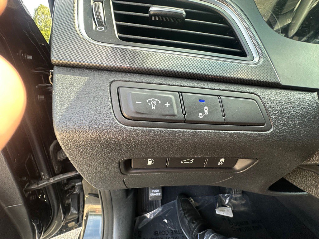 2015 Hyundai Sonata Image 16