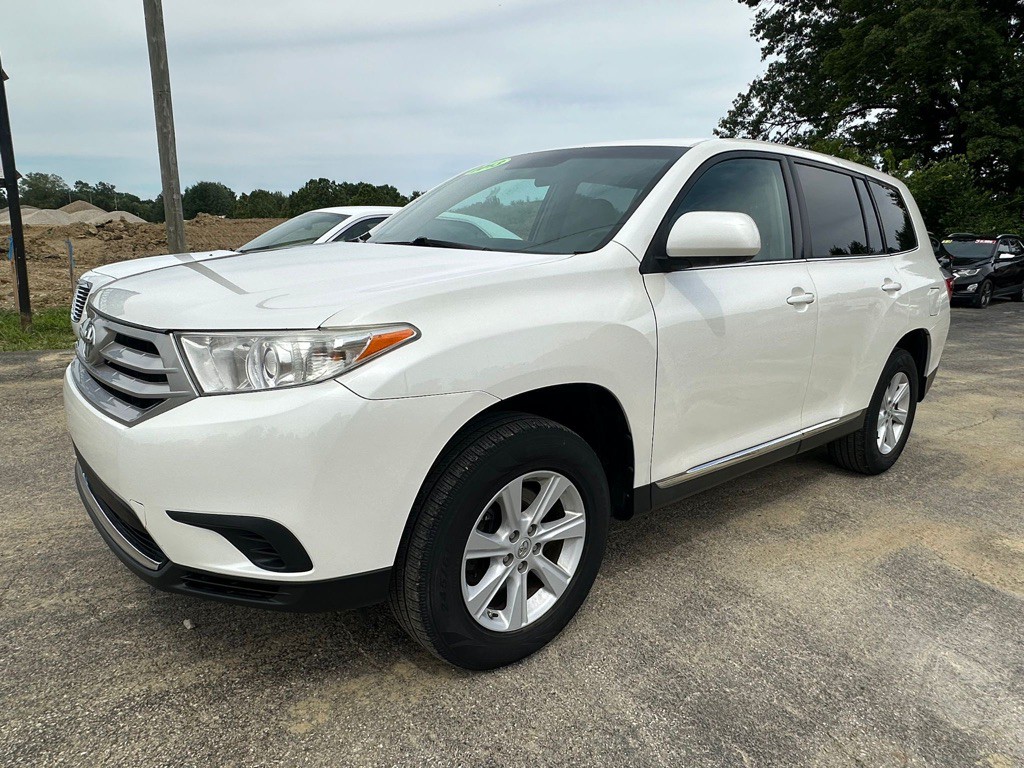 2013 Toyota Highlander Image 2