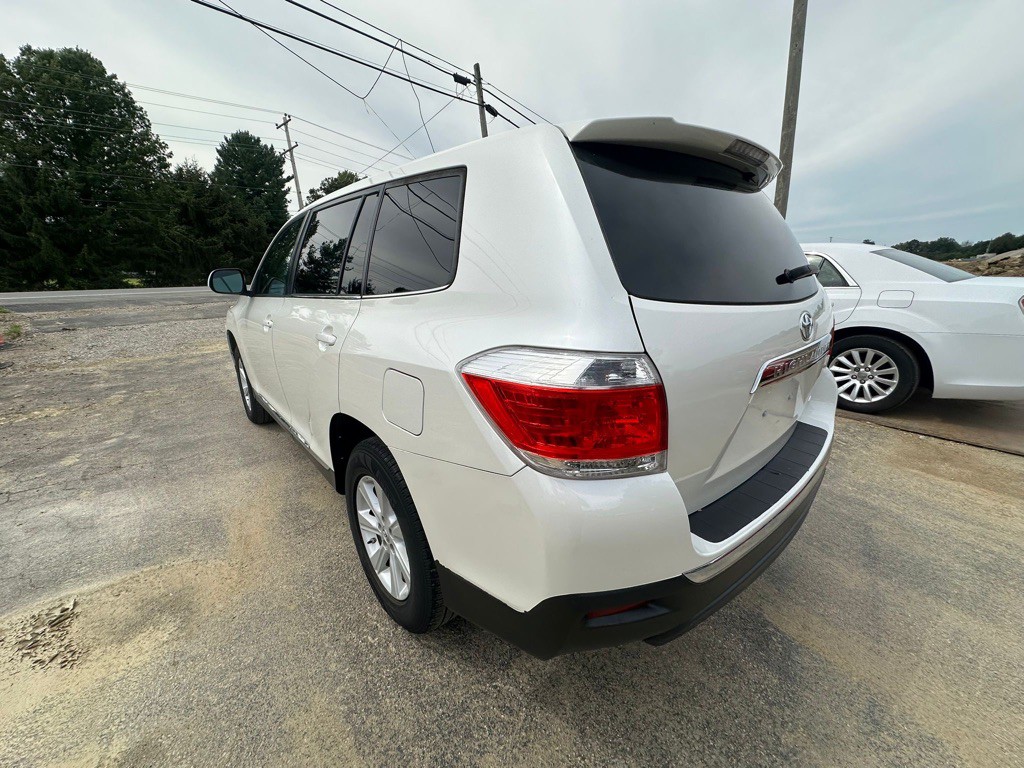 2013 Toyota Highlander Image 8