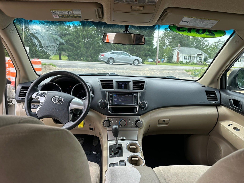 2013 Toyota Highlander Image 11