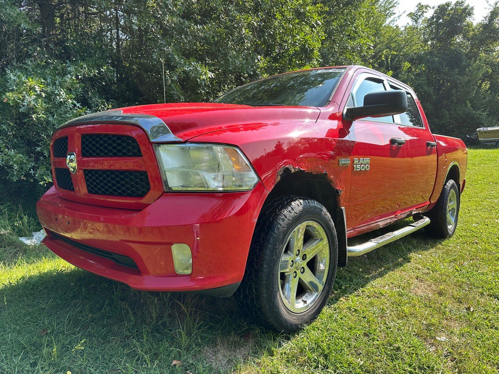 2013 RAM 1500 Image 2
