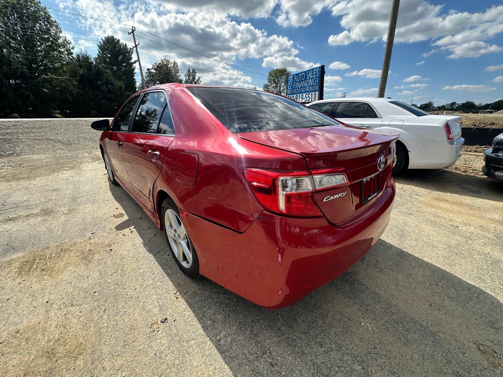 2012 Toyota Camry Image 6