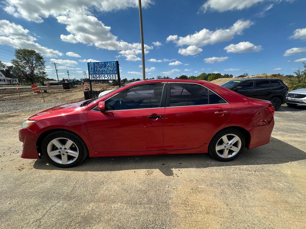 2012 Toyota Camry Image 9