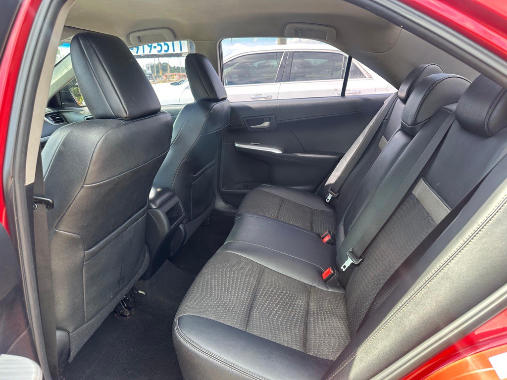 2012 Toyota Camry Image 13