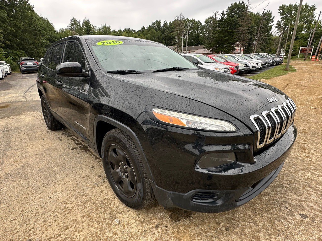 2016 Jeep Cherokee Image 2