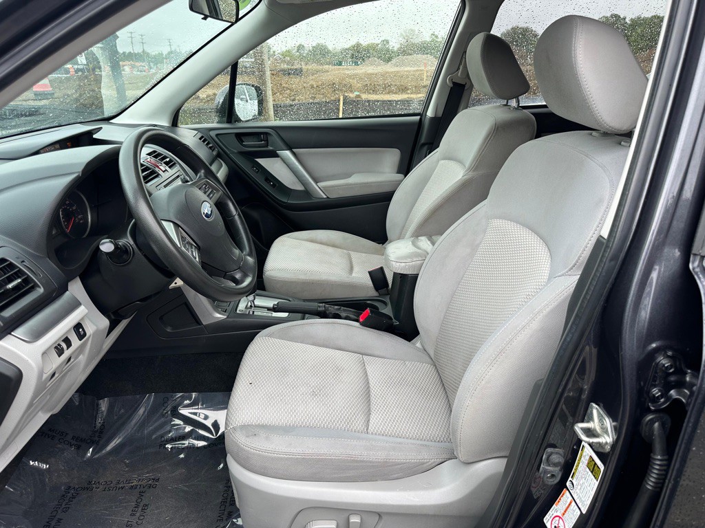 2014 Subaru Forester Image 9