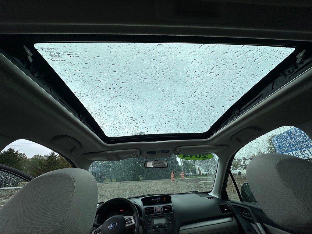 2014 Subaru Forester Image 14