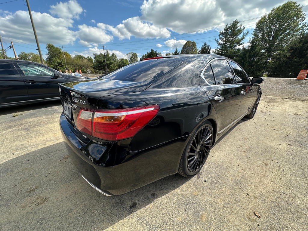 2010 Lexus LS Image 7
