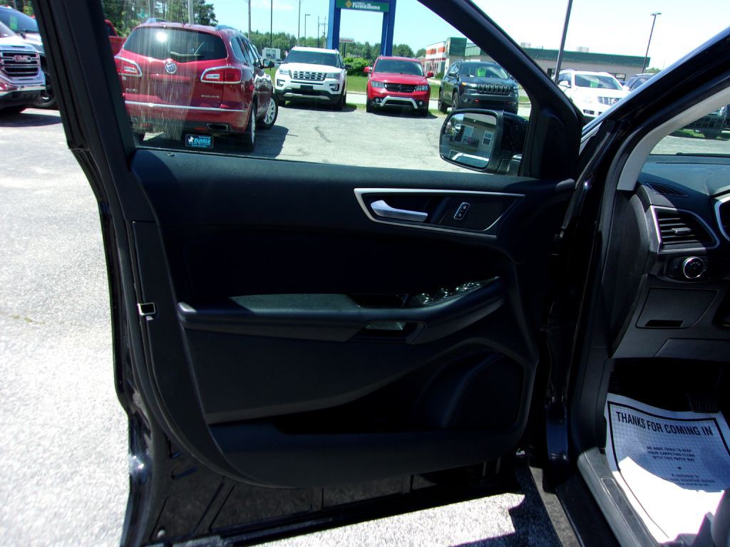 2018 Ford Edge Image 10
