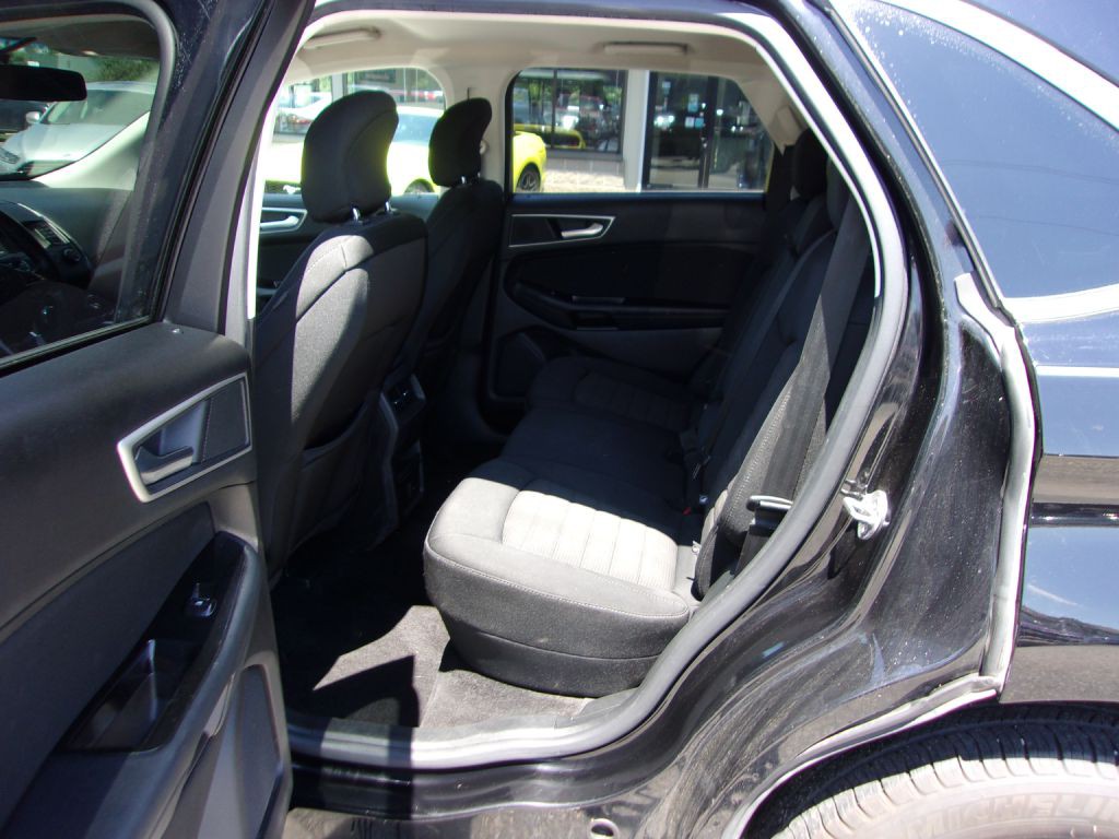 2018 Ford Edge Image 11