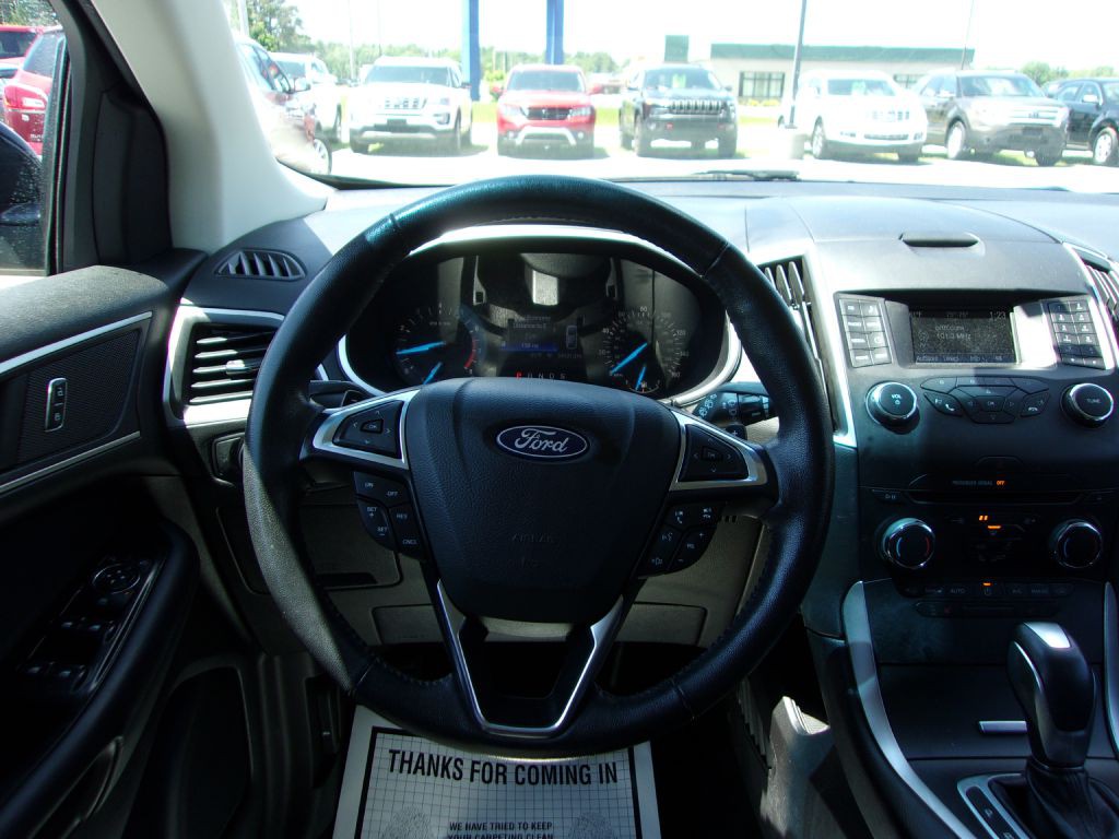 2018 Ford Edge Image 18