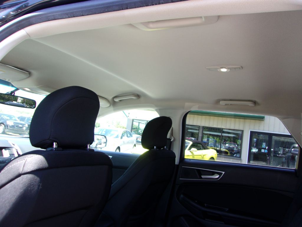 2018 Ford Edge Image 22