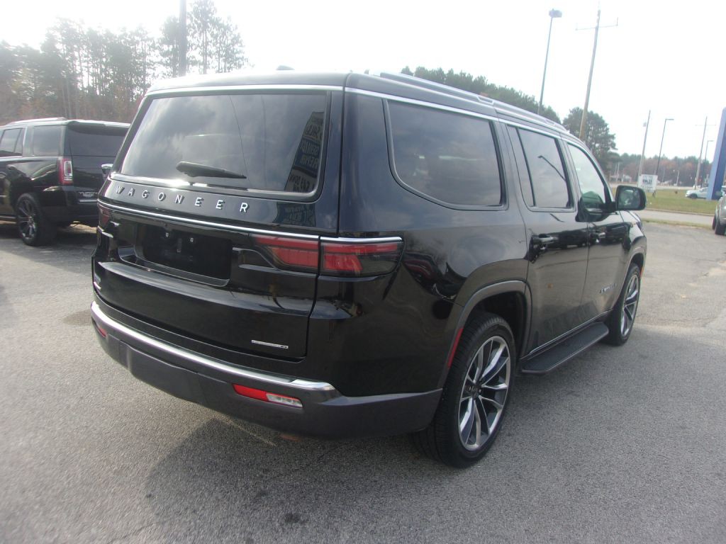 2022 Jeep Wagoneer Image 5