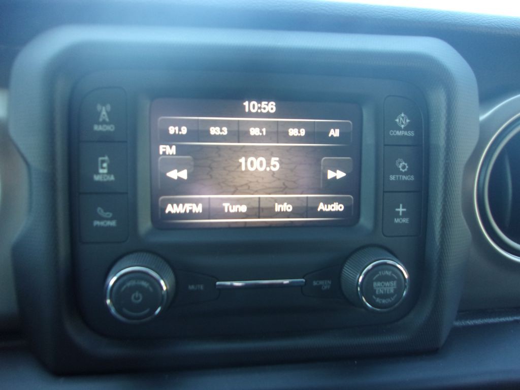 2020 Jeep Wrangler Image 16