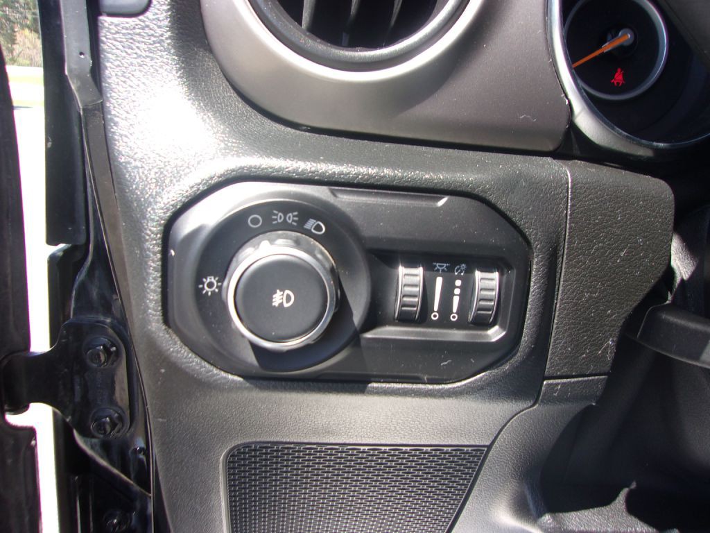 2020 Jeep Wrangler Image 19