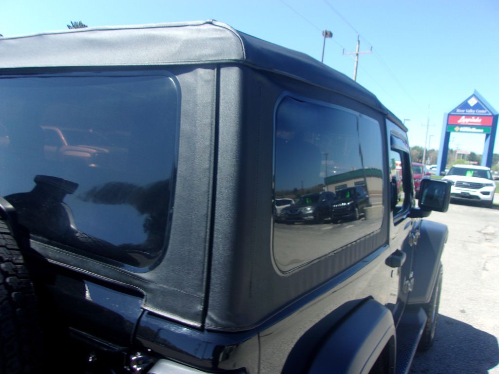 2020 Jeep Wrangler Image 24