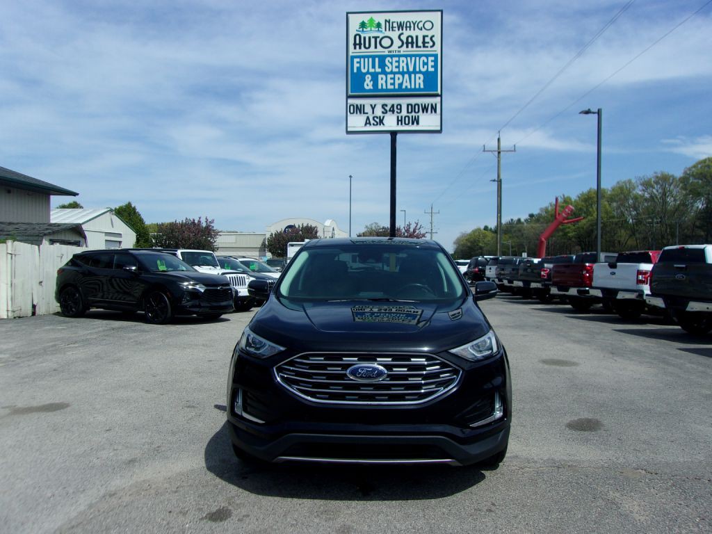 2022 Ford Edge Image 2