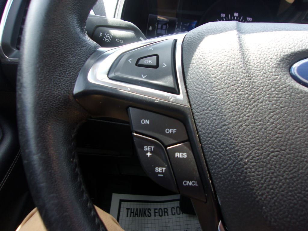 2022 Ford Edge Image 22