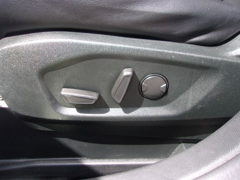 2022 Ford Edge Image 34