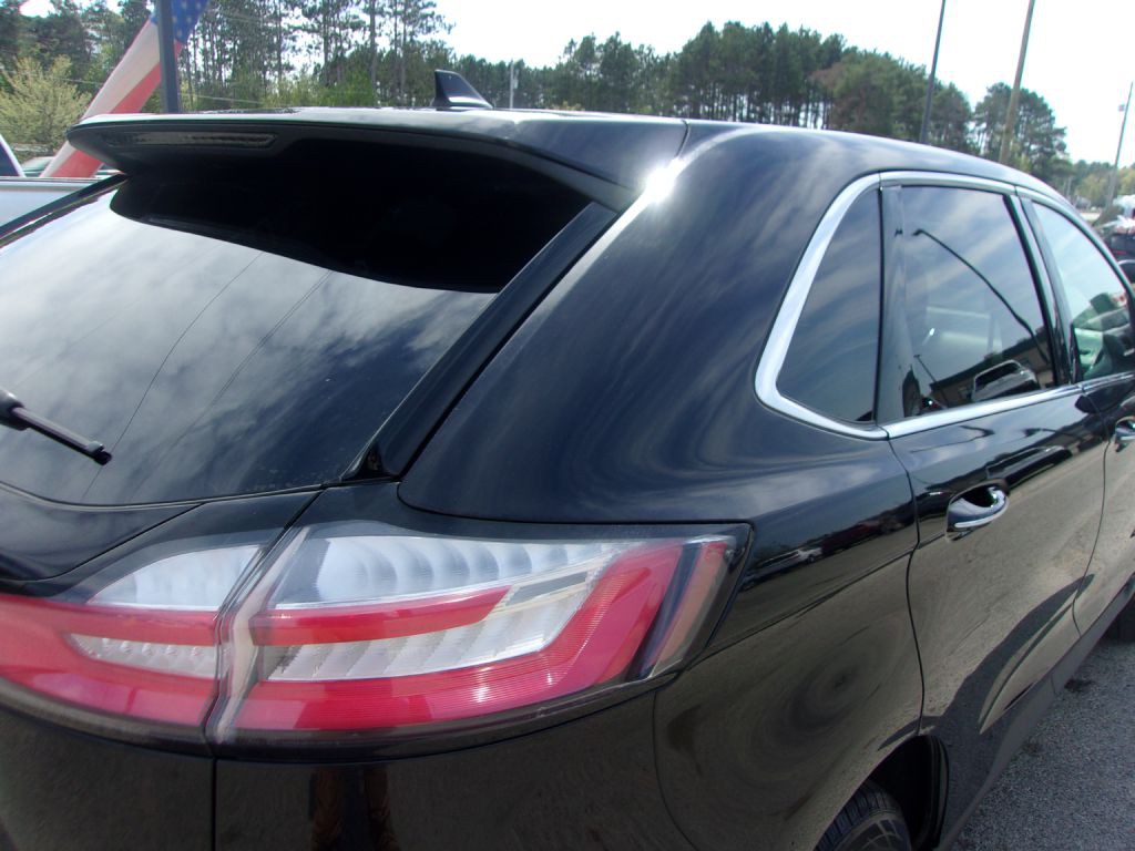 2022 Ford Edge Image 38
