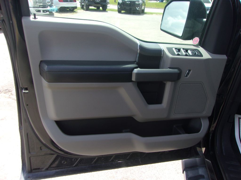 2017 Ford F-150 Image 10