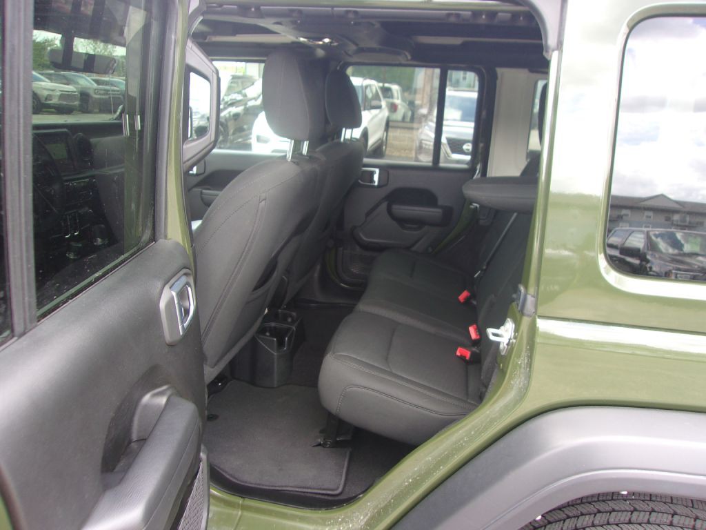 2021 Jeep Wrangler Unlimited Image 11