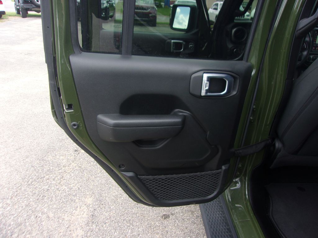 2021 Jeep Wrangler Unlimited Image 12