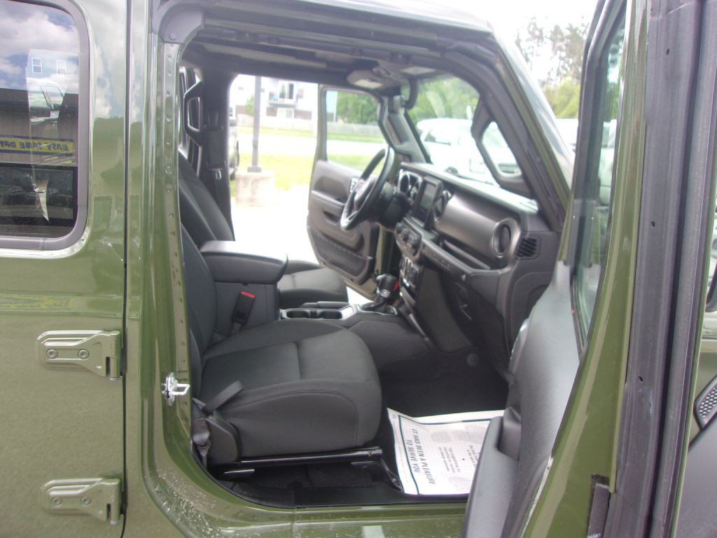 2021 Jeep Wrangler Unlimited Image 17